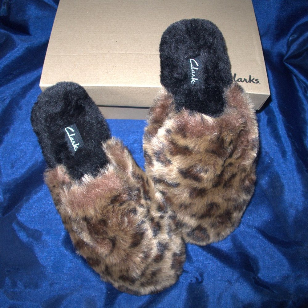 Sz. 10 Clarks NIB Brown Neriah Art Leopard Print Slippers (Never Worn)